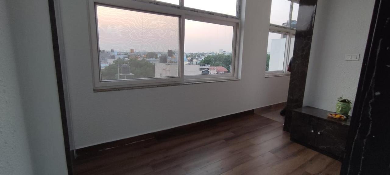 Rvr Abode -Private Rooms バンガロール エクステリア 写真