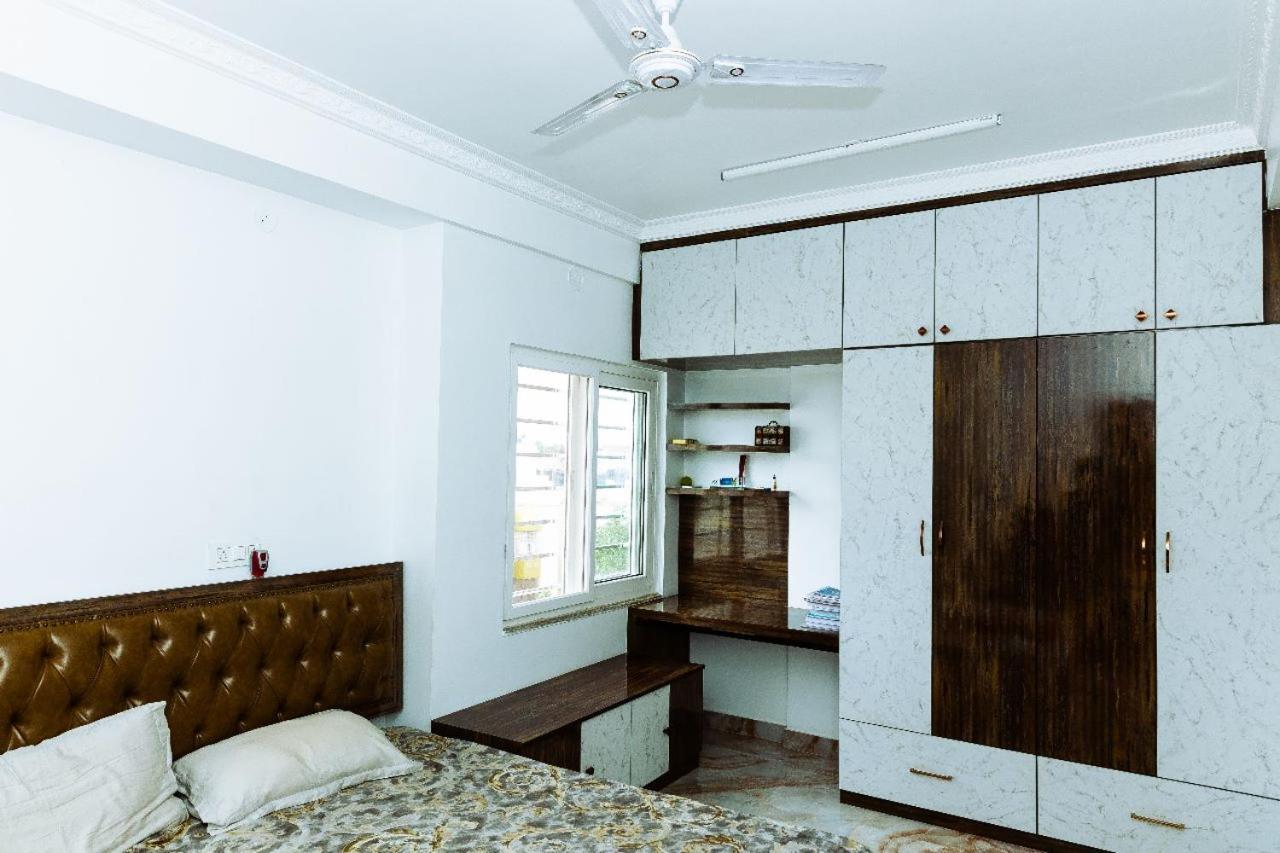 Rvr Abode -Private Rooms バンガロール エクステリア 写真