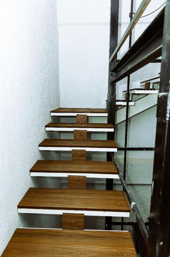 Rvr Abode -Private Rooms バンガロール エクステリア 写真
