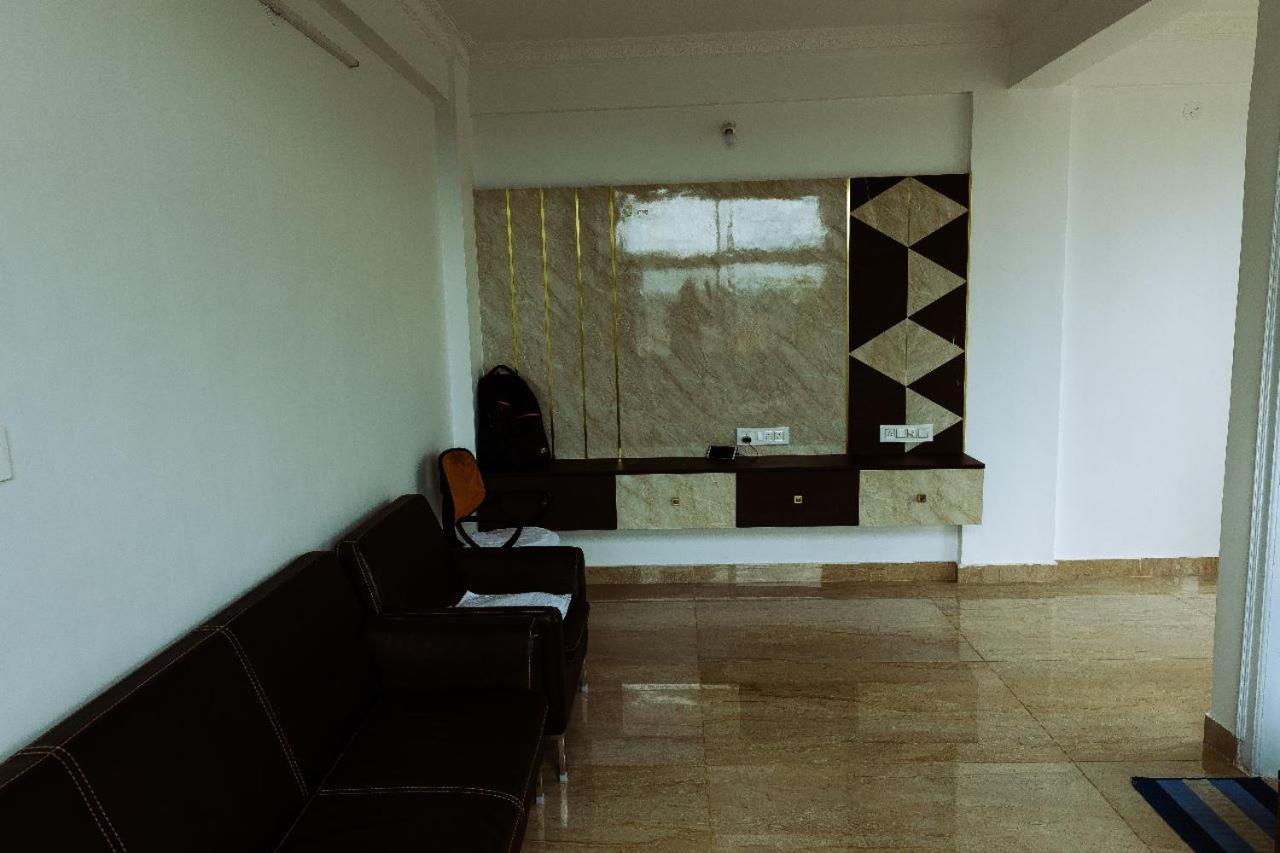 Rvr Abode -Private Rooms バンガロール エクステリア 写真