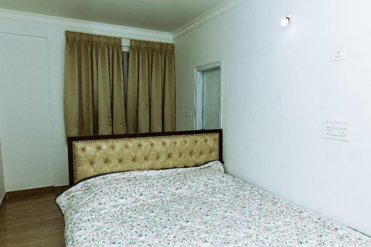 Rvr Abode -Private Rooms バンガロール エクステリア 写真