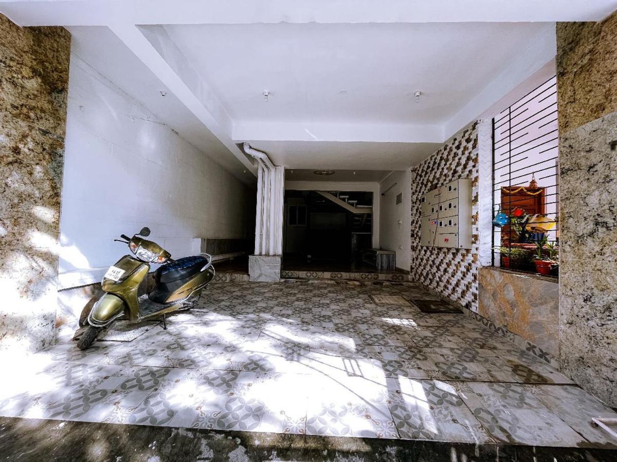 Rvr Abode -Private Rooms バンガロール エクステリア 写真